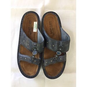 Naot Slip On Sandals size 39 (sz 8-9)
